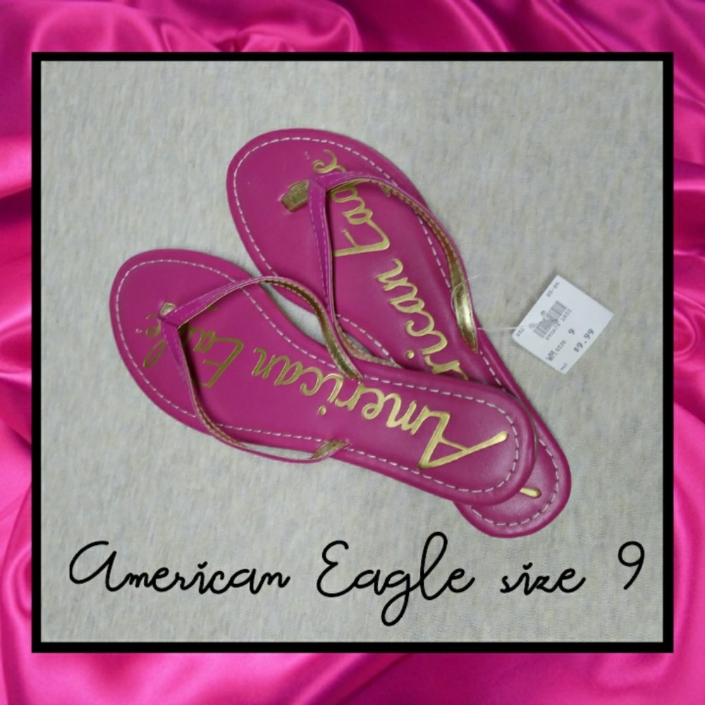 • NWT: AE FlipFlops •